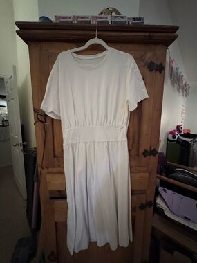 White Short-Sleeve Midi Dress